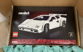 Nové LEGO Icons 10337 Lamborghini Countach 5000 Quattrovalv - 5