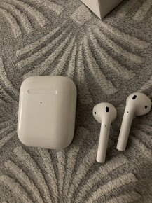 Apple AirPods 2019 - 5