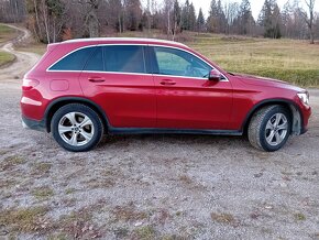 Predám Mercedes-Benz GLC 220 d 4 MATIC - 5