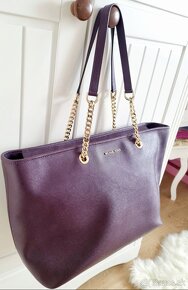 MICHAEL KORS SHOPPER AUBERGINE KABELKA - 5