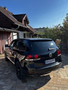 Volkswagen Touareg 3.0 TDi FACELIFT MANUÁL VZDUCH - 5