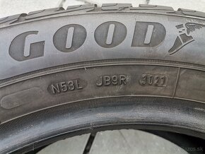 235/55 R18 zimné pneumatiky GOODYAER - 5