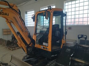 Bager  2,7 t, Hyundai R25Z-9AK -  s powertiltom - 5