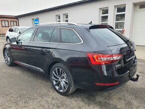 ŠKODA SUPERB COMBI L&K 2.0 CRTDI 140KW DSG 4X4 - 5