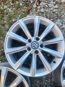 VW London 5x112 R17 sada diskov - 5