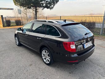 Predám Škoda Superb combi - 5