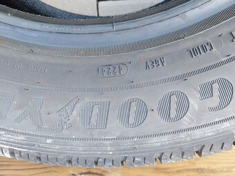 Goodyear Efficient grip cargo 215/65 R16C - 5