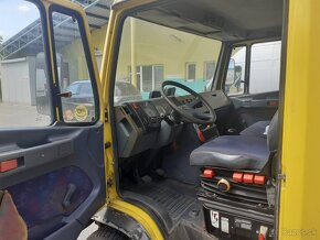 Mercedes Vario - 5