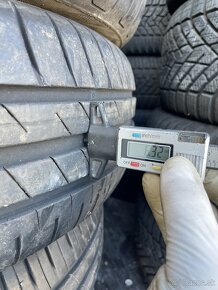 195/65 R15 91V good year 51 - 5