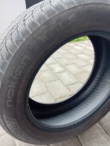 Nokian 215/55 r17 - 5