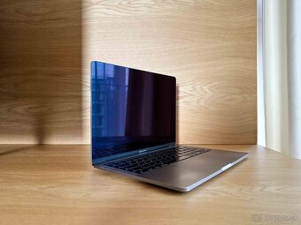 MacBook Pro 13" | 16gb RAM, 256gb SSD - 5