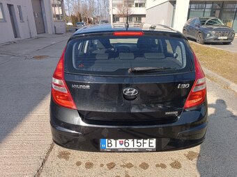 Predám Hyundai i30 1,6 CRDi - 5