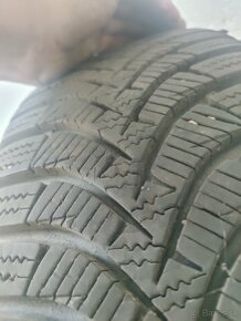 Predám zimné gumy značky Hankook icept rs2 185/60 r 15 5x100 - 5