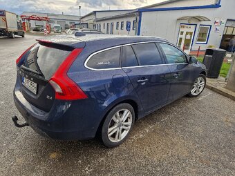 Volvo V60 D4 Momentum - 5