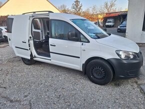 VW CADDY 1.6TDI ROK 2011 - 5