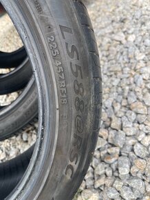 225/45 r18  letné pneumatiky Runflat - 5