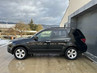 Subaru Forester 2.0-4x4-108kW-r.v 2010-222000km - 5