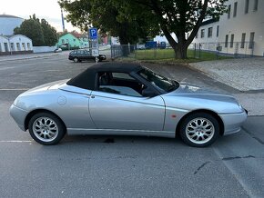 Alfa Romeo Spider 2.0 Twin Spark r.v. 2001 - 5