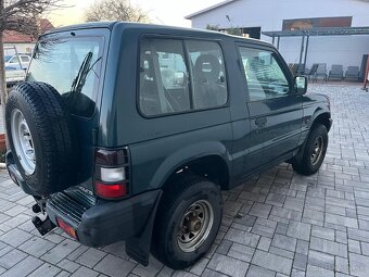 Mitsubishi Pajero 2.5td 4x4 - 5