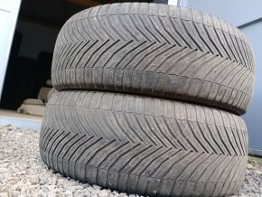 zimné pneumatiky 265/60r18- 2ks Michelin - 5.13 mm - 40€ - 5