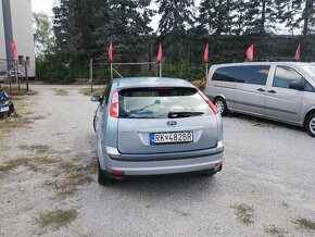 Ford Focus 1.6 TDCi Ghia - 5