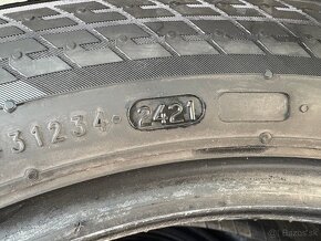 Nokian zimné pneu. 215/55 R17 - 5