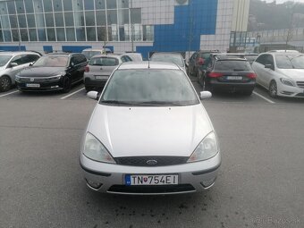 Ford Focus sedan 1.8i - 5