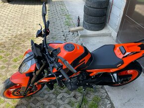 Predám KTM DUKE 890GP - 5