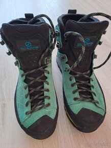 Damske turisticke topanky SCARPA 38,5 - 5