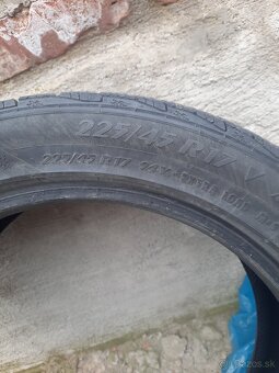 Predám zimné pneu 225/45 r17 matador - 5