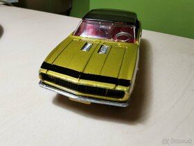 ZLAVA Corgi toys Chevrolet Camaro SS - 5