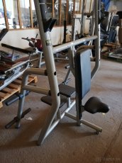 Technogym Element Vertical Bench (tlaky v sede) - 5