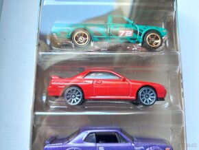 5 Pack Nissan Hotwheels - 5