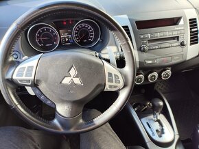 MITSUBISHI OUTLANDER 2,4 BENZÍN, 4X4 - 5