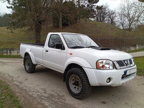 Nissan Navara 2,5 TDi 4x4 - 5