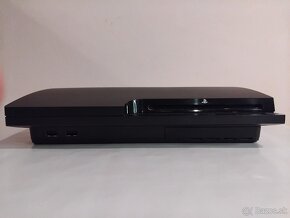 PS3 Slim 320 GB + 2 ovládače + káble + 10 hier - dobrý stav - 5