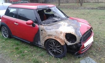 Rozpredám na náhradné diely Mini Cooper 2009 - 5