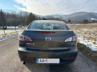 Mazda 3 2.0i 110 kW AUTOMAT Kúpené v SR 1.Majiteľ - 5