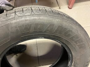 Goodyear wrangler 255/65 R18 - 5