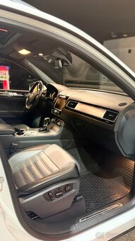 Volkswagen Touareg 3.0 TDI R-Line Panoráma - 5