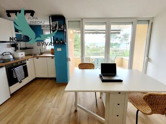 Apartmán s výhľadom na more, moderne zariadený len 100m od m - 5