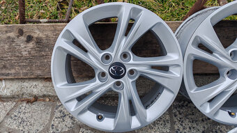 5x108 R16 --- TOYOTA PRO ACE ... - 5