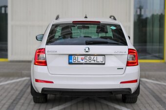 Škoda Octavia Combi 1.4 TSI G-TEC 110k Elegance/Style - 5