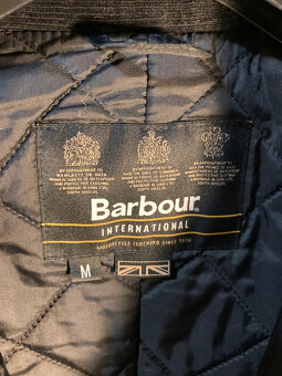 Voskovany kabat Barbour Duke - M - 5