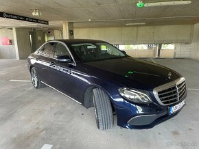 Mercedes E220 - 5