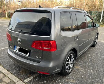 VW Touran 2,0Tdi rv:15 naj:178tis.km Sk auto - 5