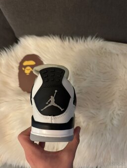 Jordan 4 seaform - 5