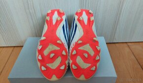 Kopačky Adidas predator edge.4, číslo 35 - 5