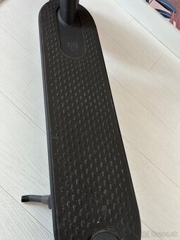 Xiaomi Mi Electric Scooter Pro - 5