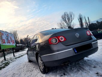 Volkswagen Passat B6 2.0 TDI Comfortline - 5